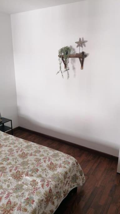 Views, Family & Private Parking In Alto Albayzin