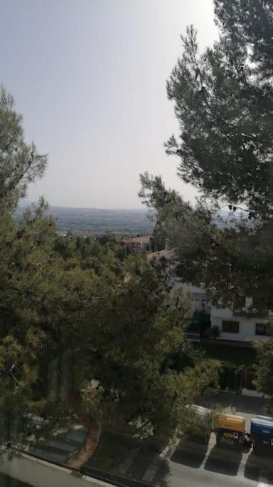 Apartamento Views, Family & Private Parking In Alto Albayzin Granada
