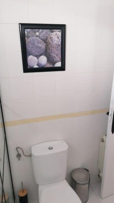 Views, Family & Private Parking In Alto Albayzin Granada