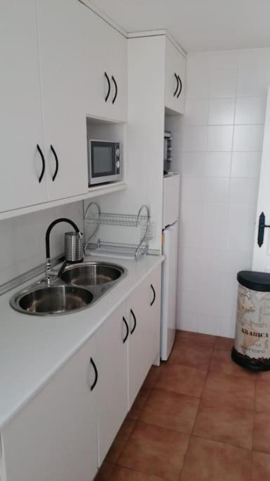 Views, Family & Private Parking In Alto Albayzin Apartamento